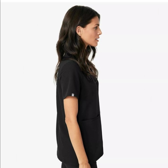NWT Women’s Figs Banepa Oversized Pocket Top - Picture 3 of 3